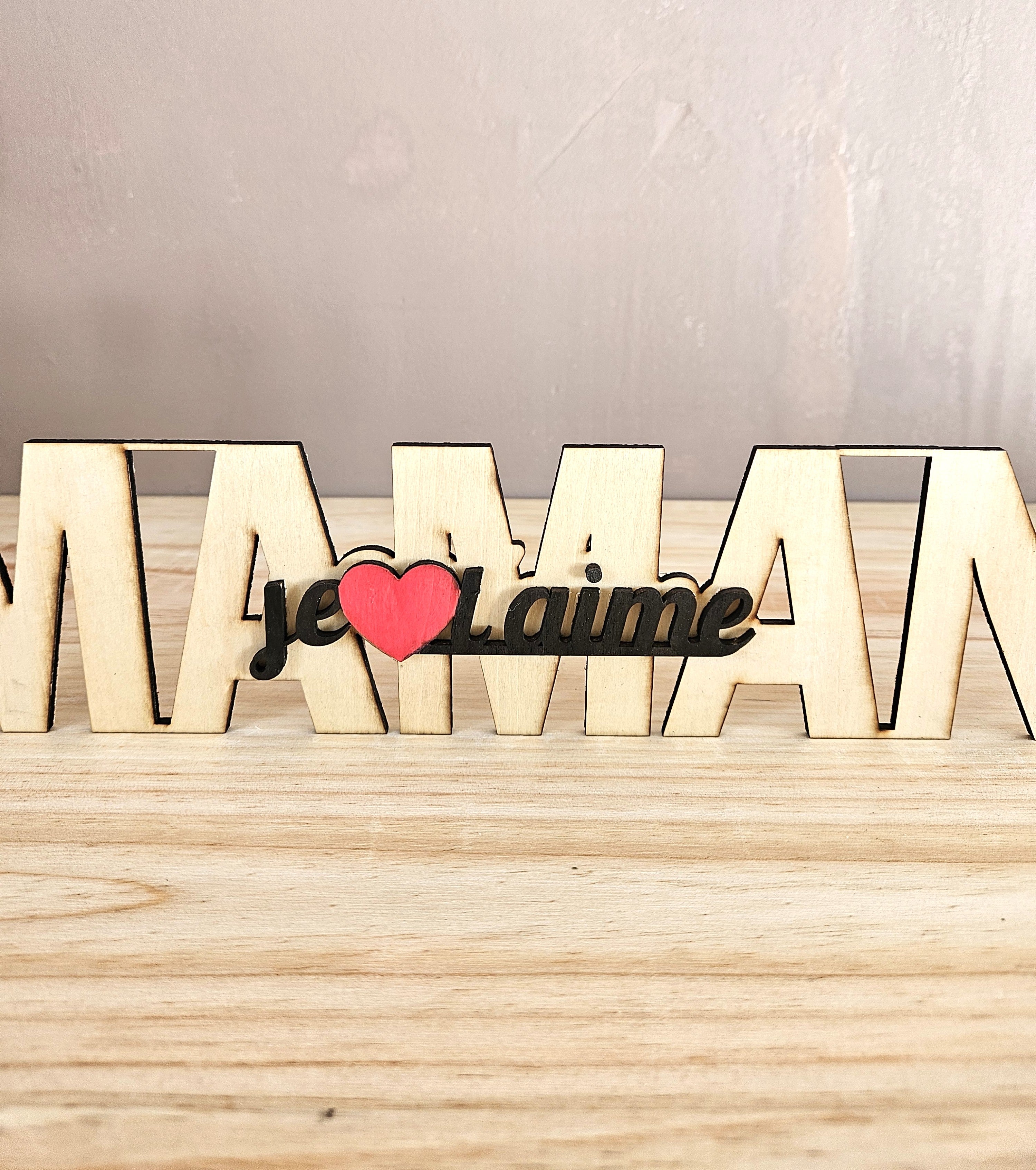 Mot en bois " Maman je t'aime "